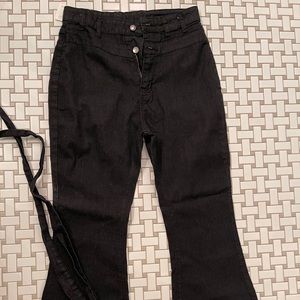 Black pants with belt Size Large
